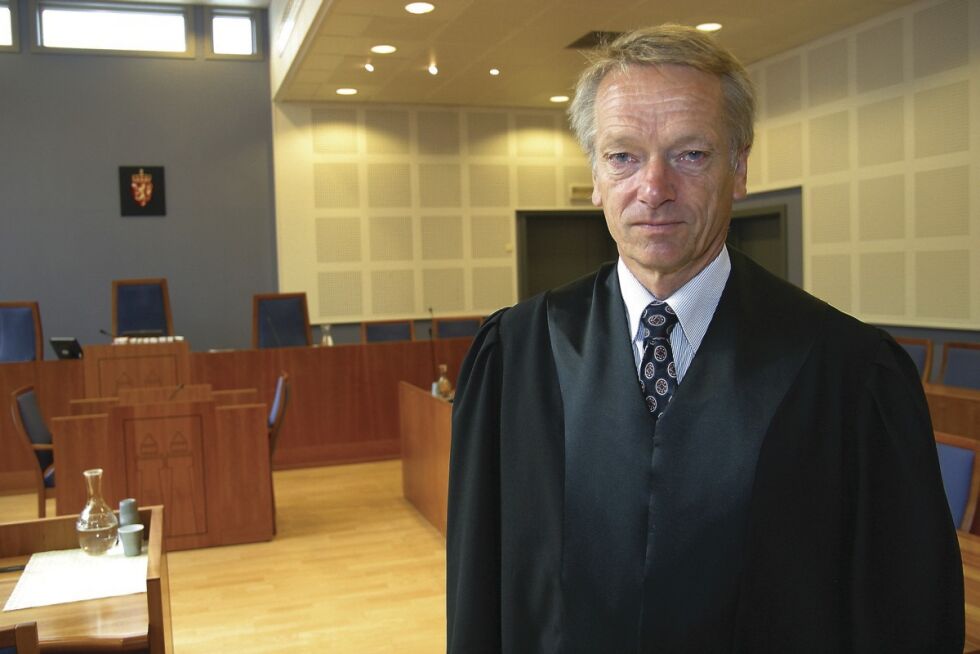 FORSVARER: Advokat Odd Johan Holck-Steen var tiltaltes forsvarer i retten. Her avbildet i en annen sak.