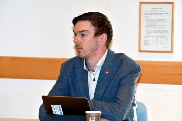 - Forventer at lover og regler er fulgt