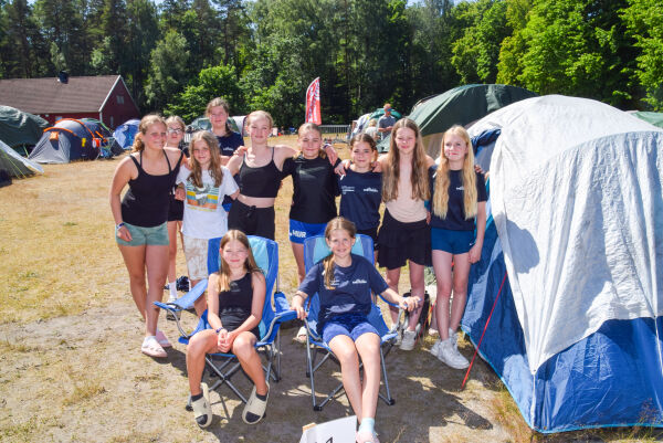- Nå gleder vi oss til skumparty