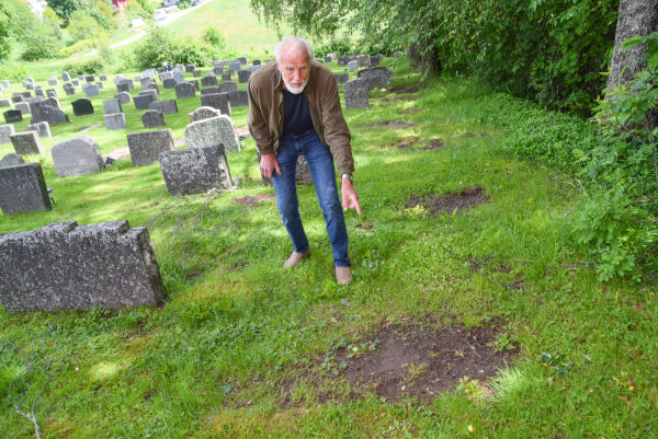 - Som å rive ut en side av historieboka