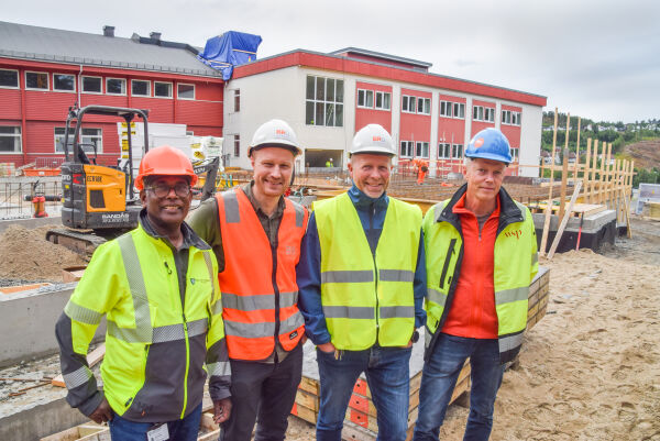 Bli med inn på byggeplassen